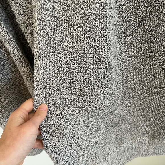 Aritzia Community Hooded Ionic Cape XS/S - Picture 5 of 6